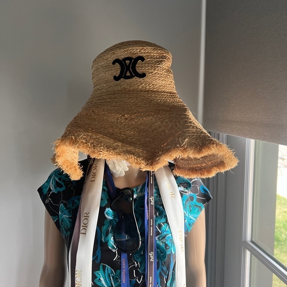CELINE WIDE-BRIMMED TRIOMPHE HAT IN RAFFIA
NATURAL - Picture 4 of 14